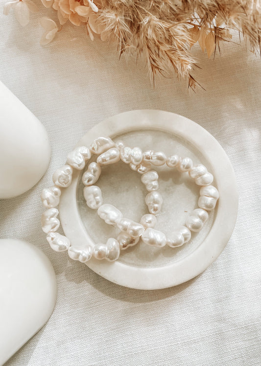 Uneven Pearl Bracelet