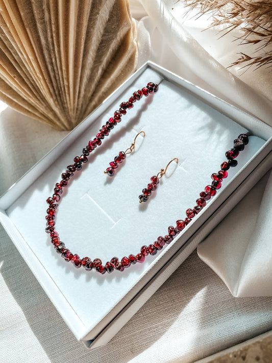 Garnet Matching Set