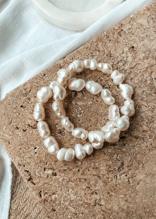 Uneven Pearl Bracelet