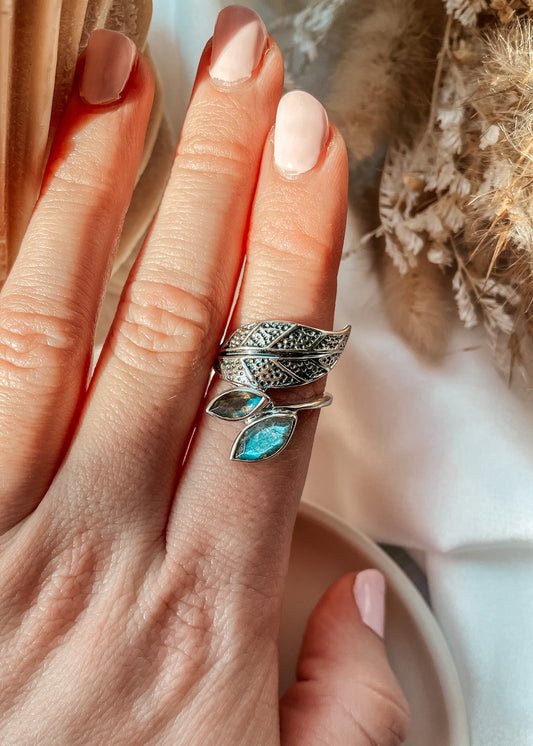 Labradorite Leaf Ring