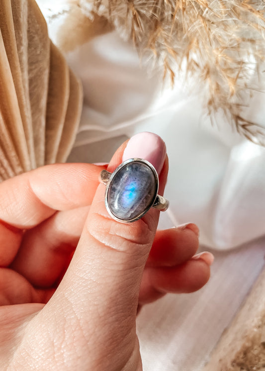 Purple/Blue Labradorite Oval Ring